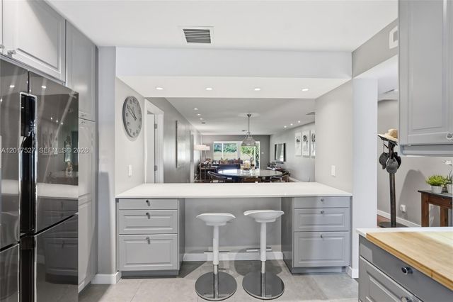 4002 S Cypress Lane P17, Pompano Beach, FL 33069