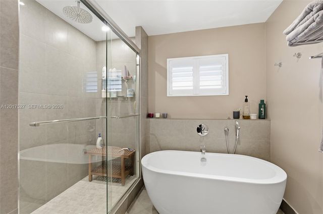 4002 S Cypress Lane P17, Pompano Beach, FL 33069