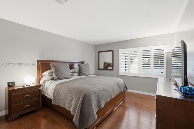4002 S Cypress Lane P17, Pompano Beach, FL 33069