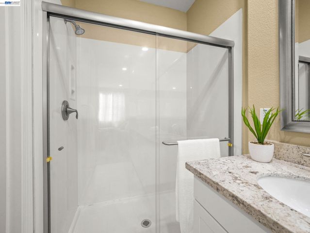 7045 Coombsville Loop, Dublin, CA 94568