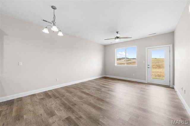 871 Walter Way, Washington, MO 63090