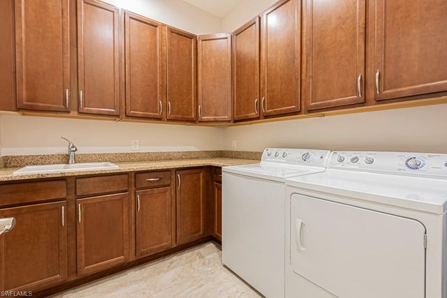 5065 TORTOLA CT, Naples, FL 34113