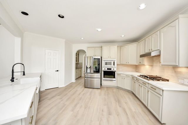 527 Little River Court, Richmond, TX 77406