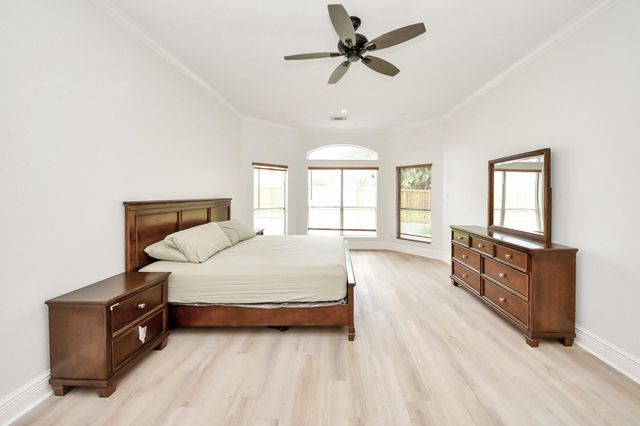 527 Little River Court, Richmond, TX 77406