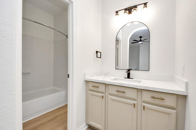 527 Little River Court, Richmond, TX 77406