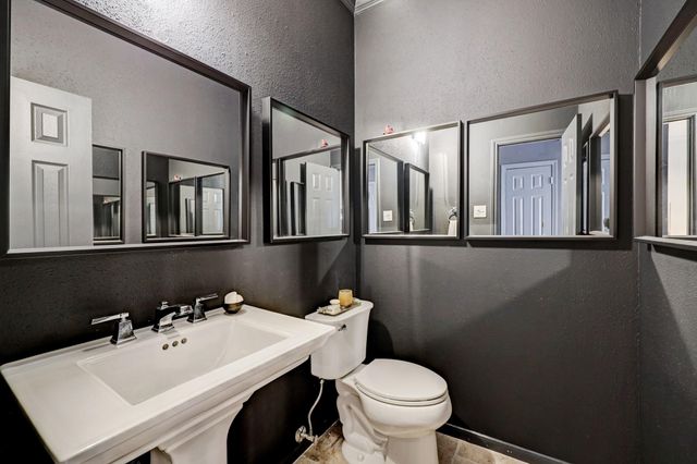 1201 Mcduffie Street 133, Houston, TX 77019