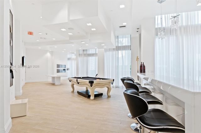 350 S Miami Ave 1805, Miami, FL 33130