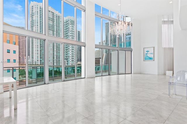 350 S Miami Ave 1805, Miami, FL 33130