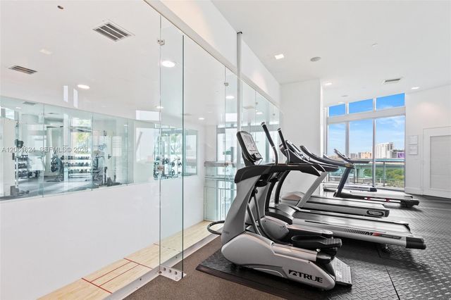350 S Miami Ave 1805, Miami, FL 33130