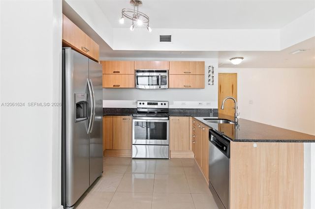 350 S Miami Ave 1805, Miami, FL 33130
