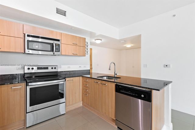 350 S Miami Ave 1805, Miami, FL 33130