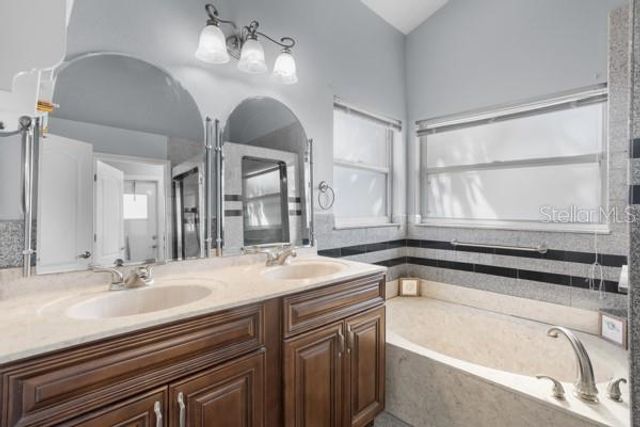 1025 OCEANBREEZE COURT, Orlando, FL 32828