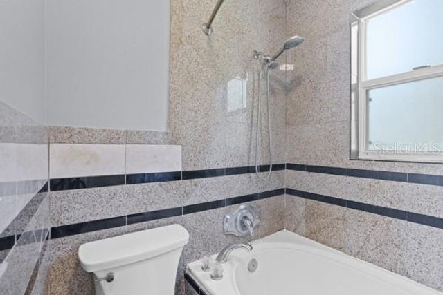 1025 OCEANBREEZE COURT, Orlando, FL 32828
