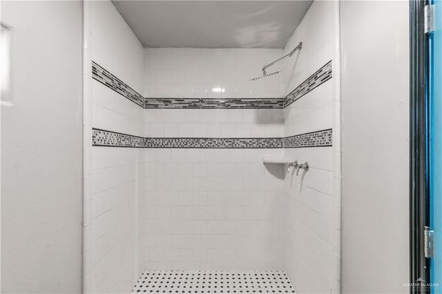 1708 Rio De Janeiro Street, Edinburg, TX 78539