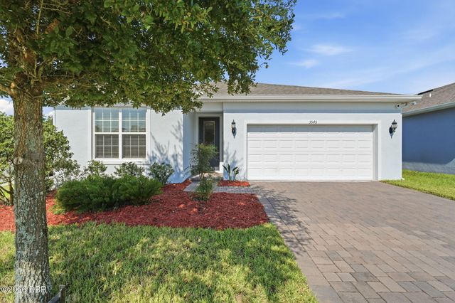 3545 Treetop Street, Deland, FL 32724