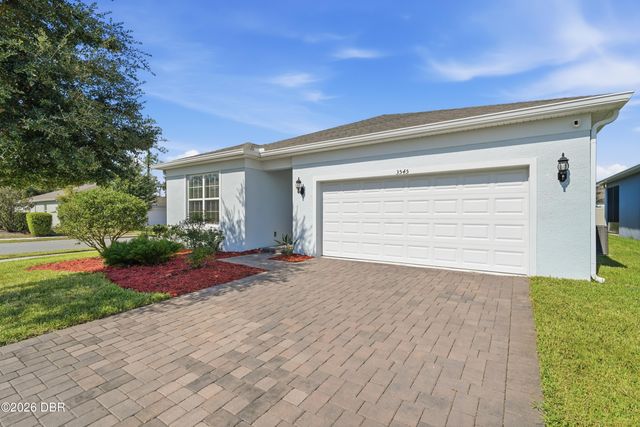 3545 Treetop Street, Deland, FL 32724
