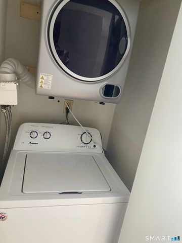 500 Darling Street 12J, Southington, CT 06489