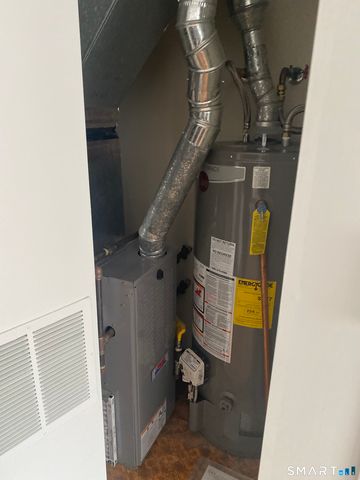 500 Darling Street 12J, Southington, CT 06489