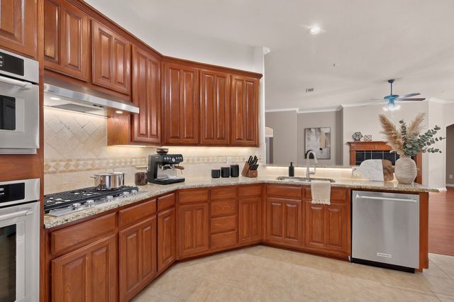 6400 Day Spring Drive, The Colony, TX 75056