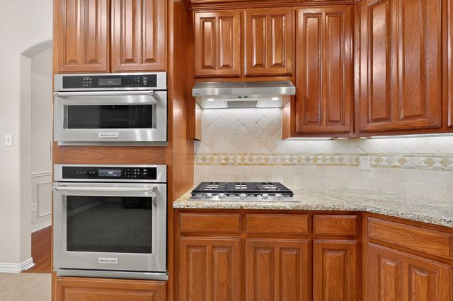 6400 Day Spring Drive, The Colony, TX 75056