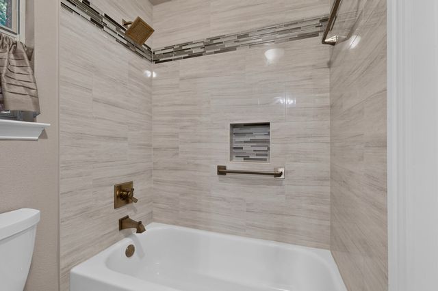 6400 Day Spring Drive, The Colony, TX 75056