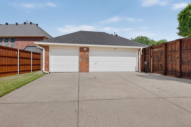 6400 Day Spring Drive, The Colony, TX 75056