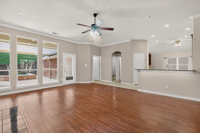 6400 Day Spring Drive, The Colony, TX 75056