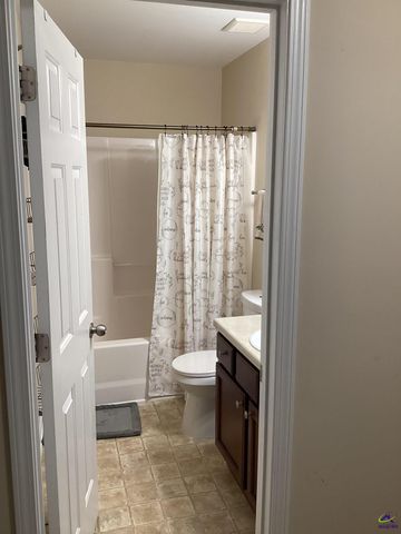 205 Burr Drive, Byron, GA 31008