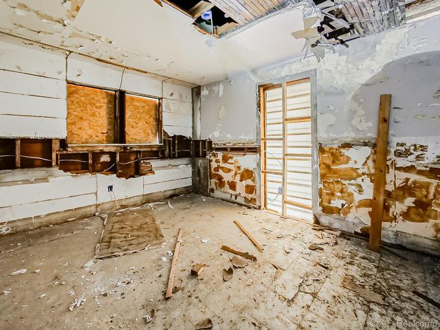 4885 Bedford Street, Detroit, MI 48224