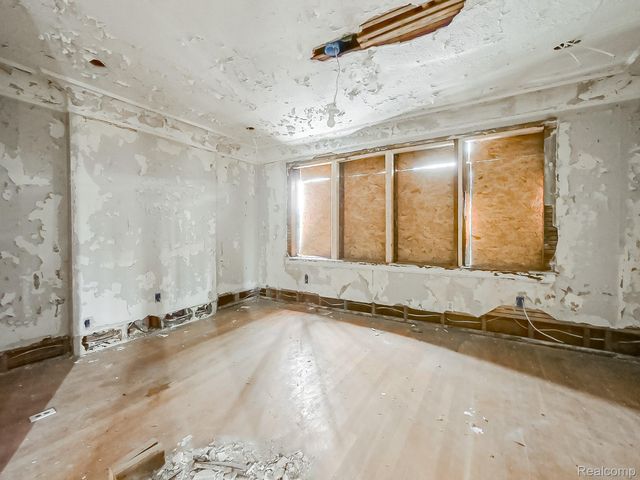 4885 Bedford Street, Detroit, MI 48224