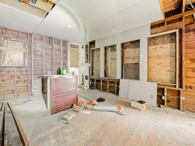 4885 Bedford Street, Detroit, MI 48224