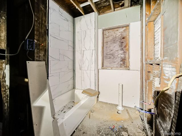 4885 Bedford Street, Detroit, MI 48224