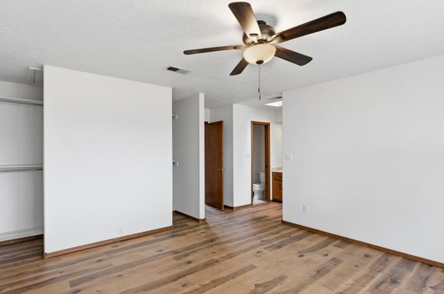 9 Blackberry Lane, Los Lunas, NM 87031