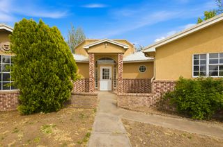 9 Blackberry Lane, Los Lunas, NM 87031