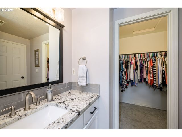 1481 Nw RIESLING Way, Mc Minnville, OR 97128