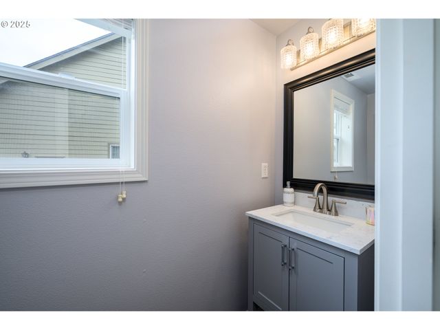 1481 Nw RIESLING Way, Mc Minnville, OR 97128