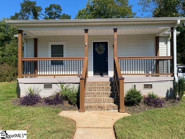 8 Lester Avenue, Greenville, SC 29617