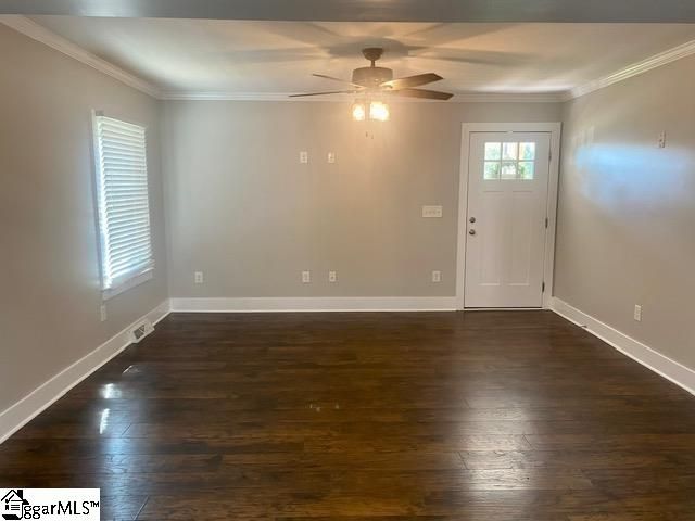 8 Lester Avenue, Greenville, SC 29617