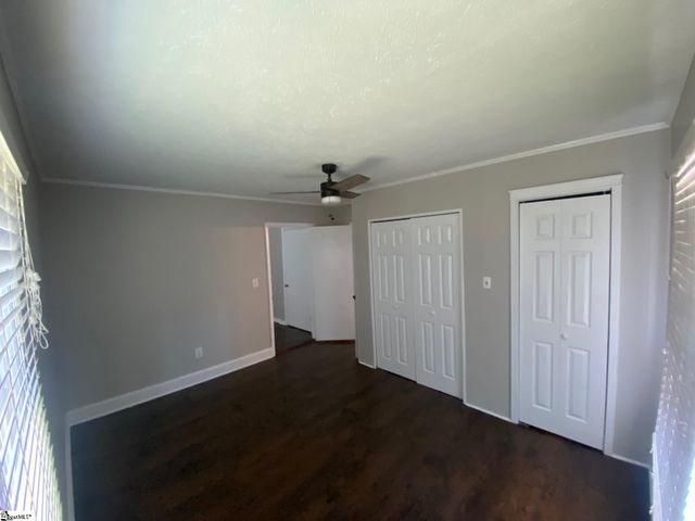 8 Lester Avenue, Greenville, SC 29617