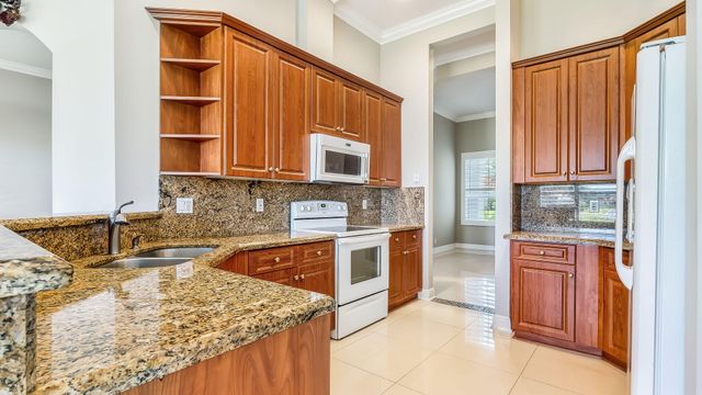 8966 DIAMONTE Drive, Boynton Beach, FL 33472
