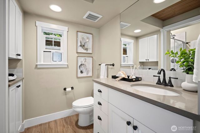 30913 6th Lane SW, Federal Way, WA 98023