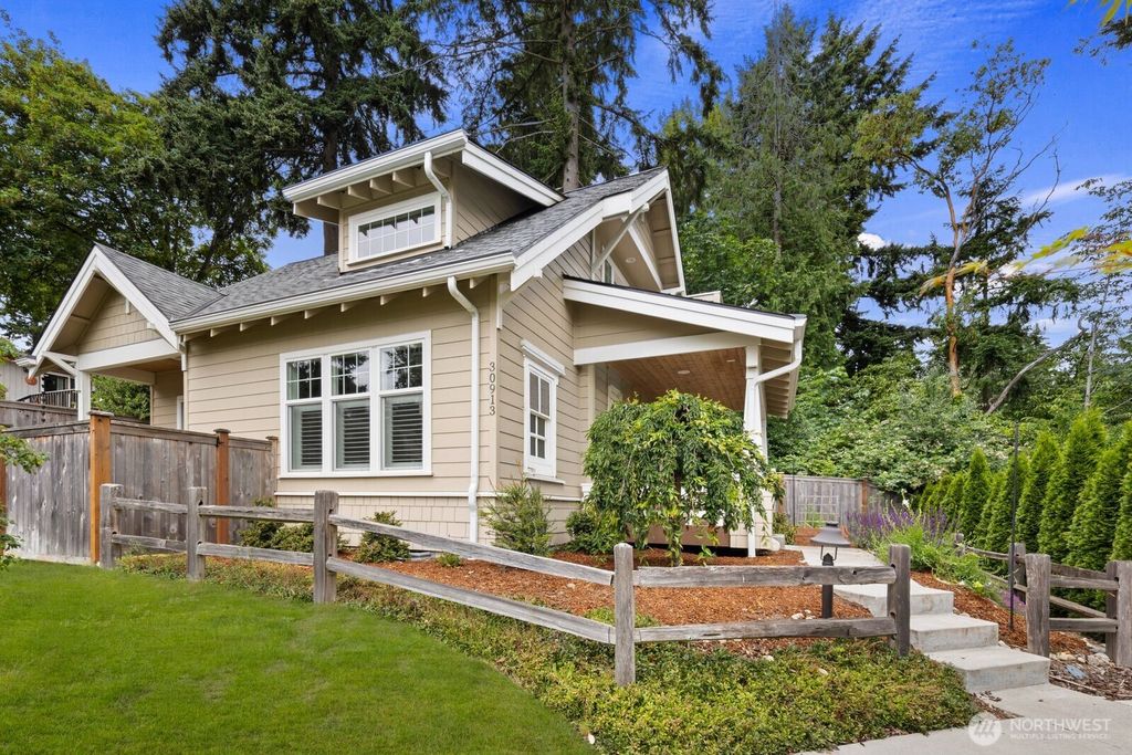 30913 6th Lane SW, Federal Way, WA 98023