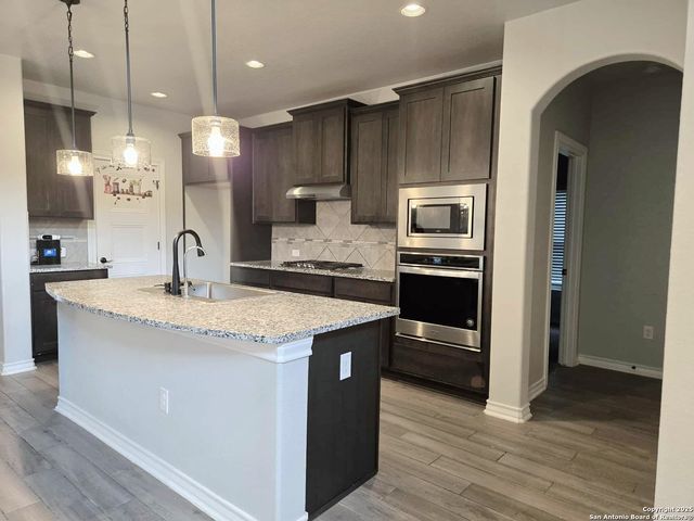 8710 Kallison Arbor, San Antonio, TX 78254