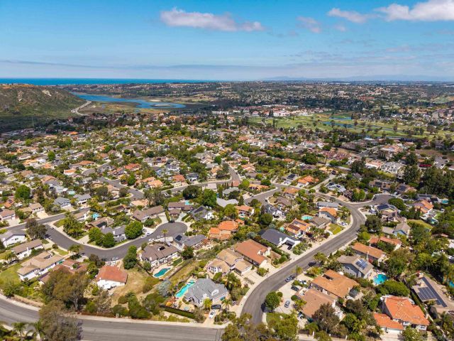 7781 Rocio, Carlsbad, CA 92009