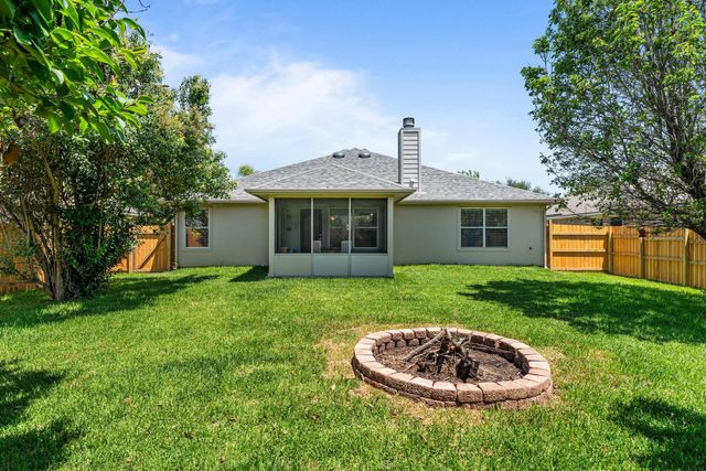 113 Hanstrom DR, Hutto, TX 78634