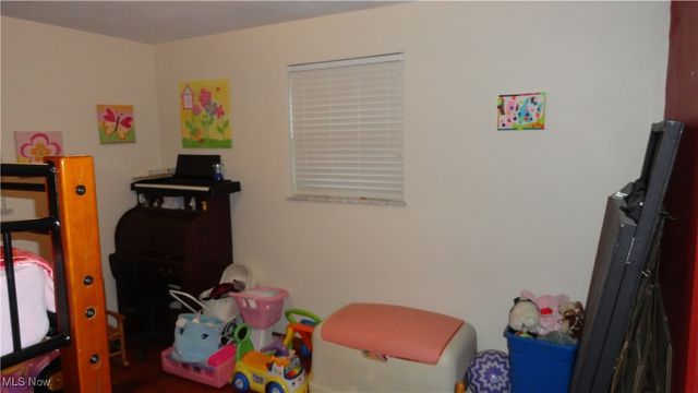 136 McHendry Street, Weirton, WV 26062