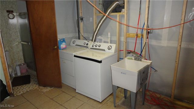 136 McHendry Street, Weirton, WV 26062