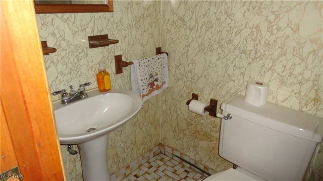 136 McHendry Street, Weirton, WV 26062