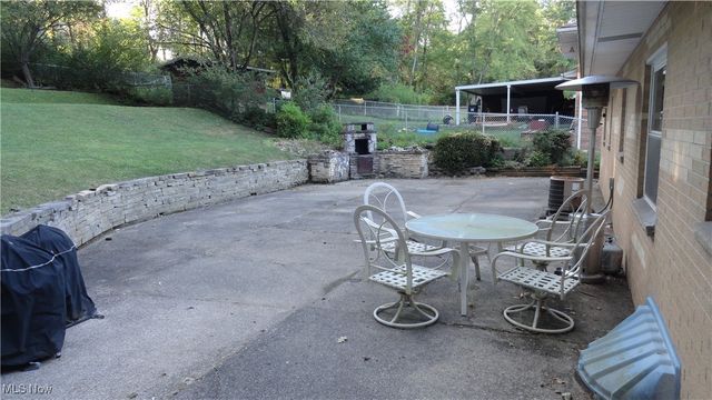 136 McHendry Street, Weirton, WV 26062