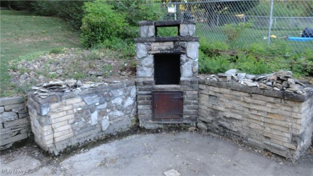 136 McHendry Street, Weirton, WV 26062